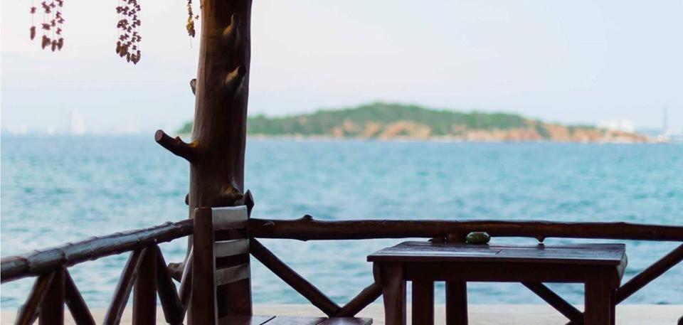 Homebeach Resort เกาะล้าน Exterior foto